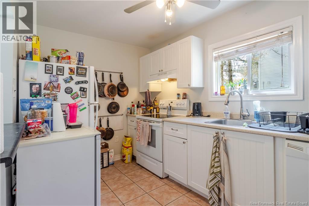 683 Hanson Street, Fredericton, New Brunswick  E3B 4A1 - Photo 5 - NB137741