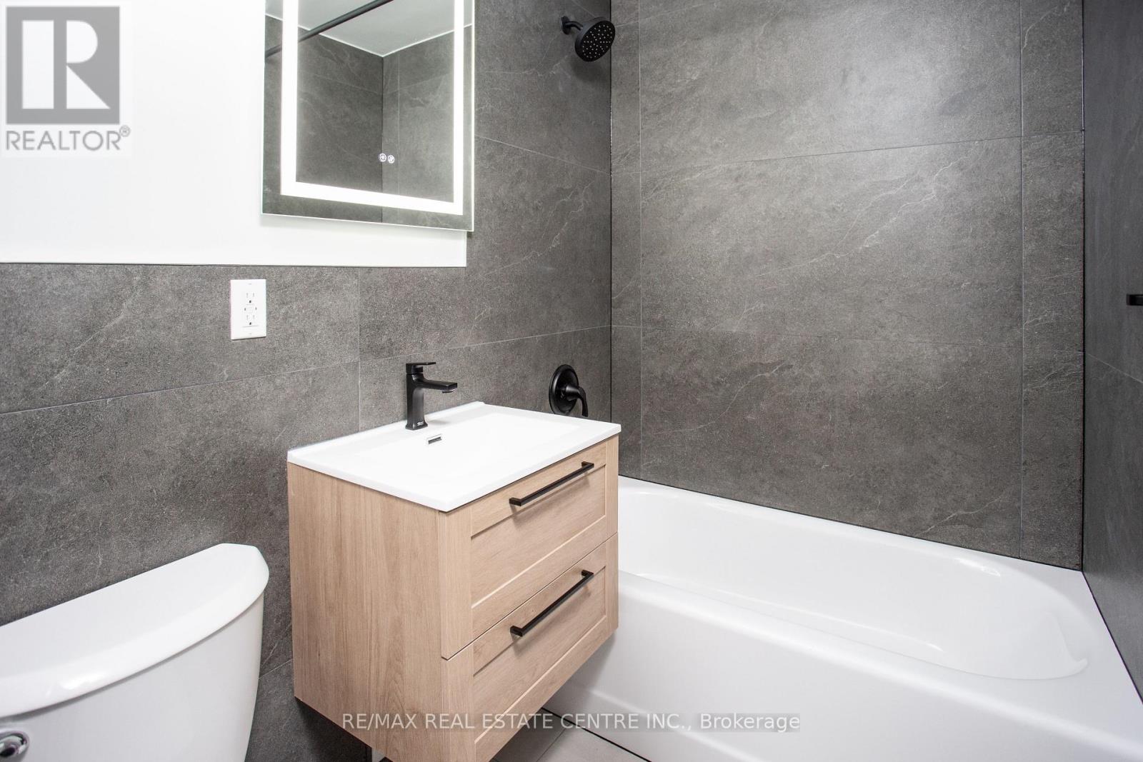 406 - 371 Lakeshore Road W, Mississauga, Ontario  L5H 1H4 - Photo 14 - W13031744