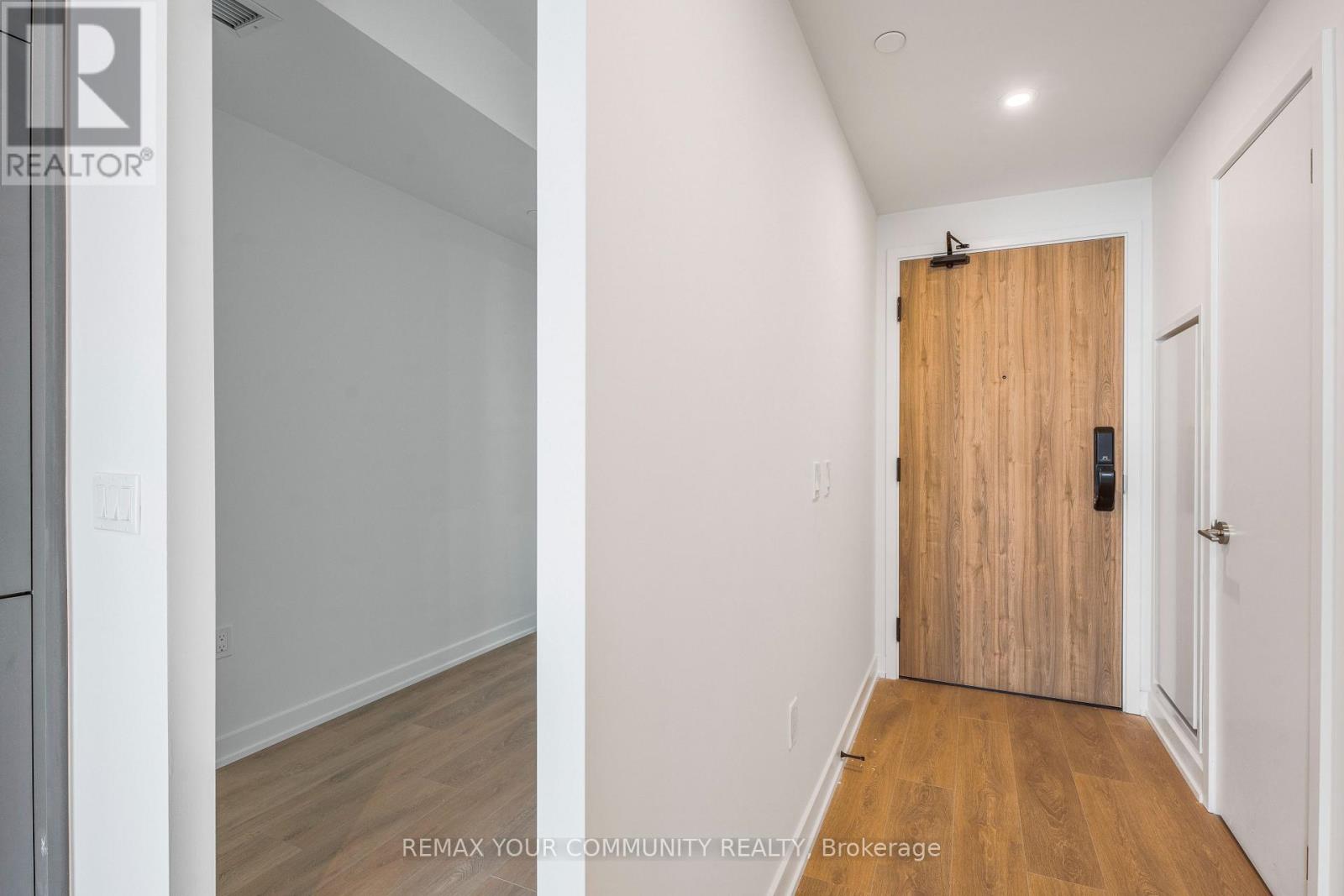 2412 - 1 Fairview Road E, Mississauga, Ontario  L5A 4C6 - Photo 10 - W13031764