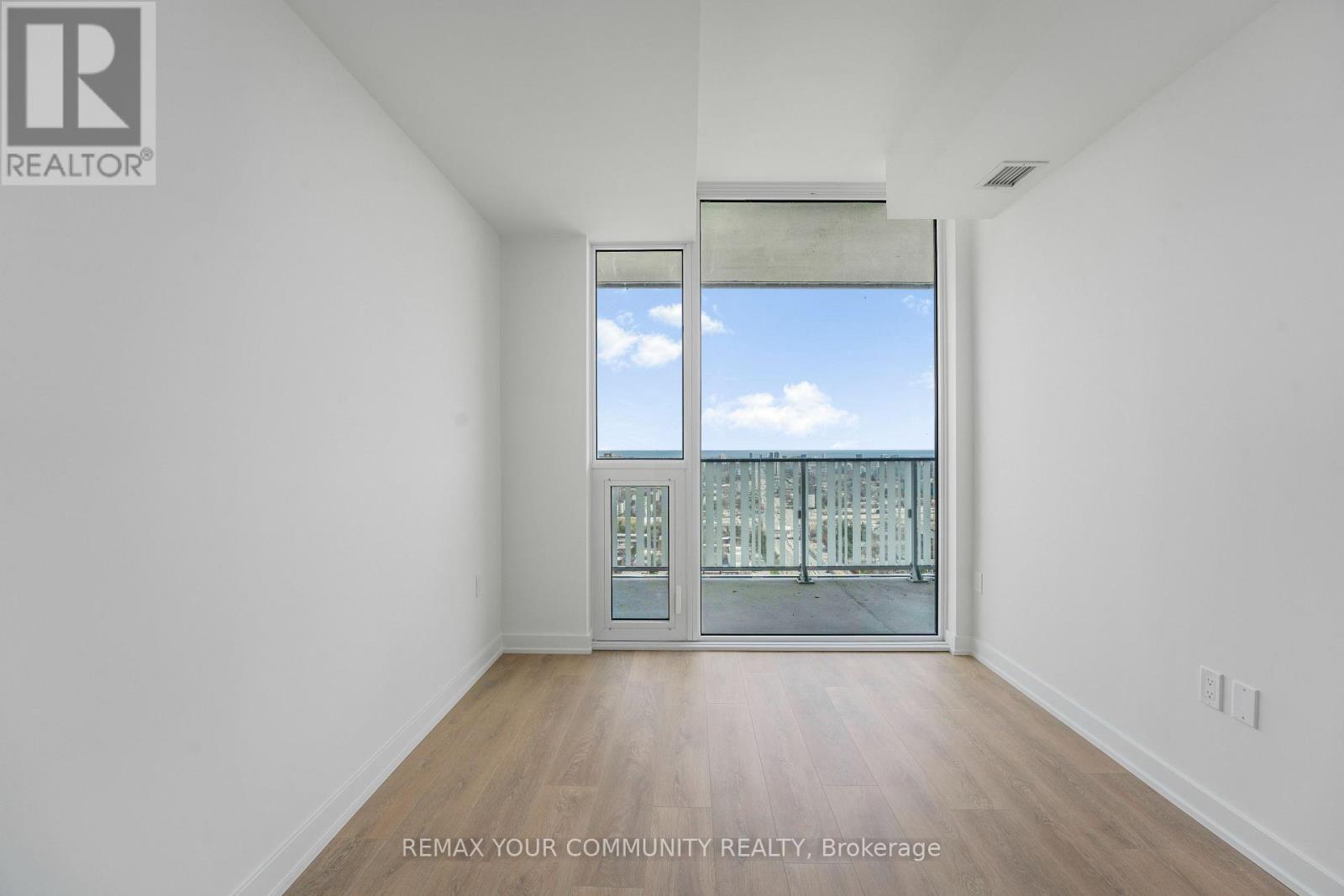 2412 - 1 Fairview Road E, Mississauga, Ontario  L5A 4C6 - Photo 24 - W13031764