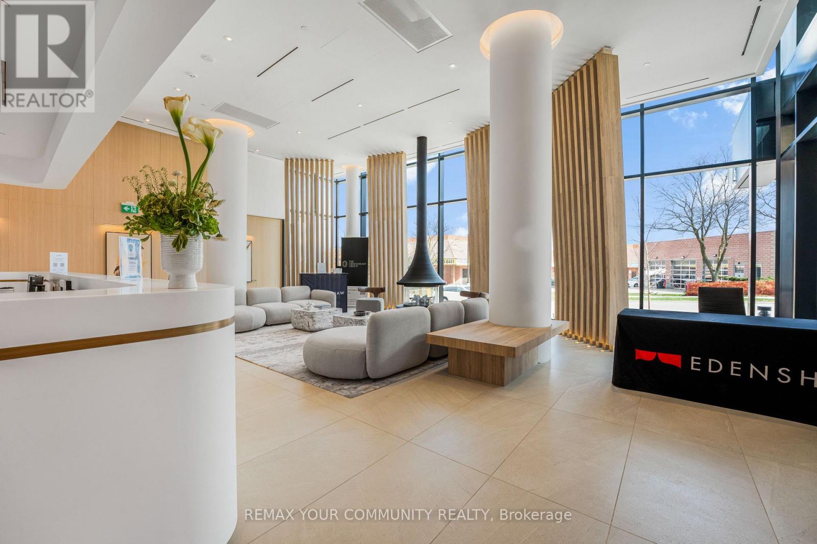 2412 - 1 Fairview Road E, Mississauga, Ontario  L5A 4C6 - Photo 6 - W13031764