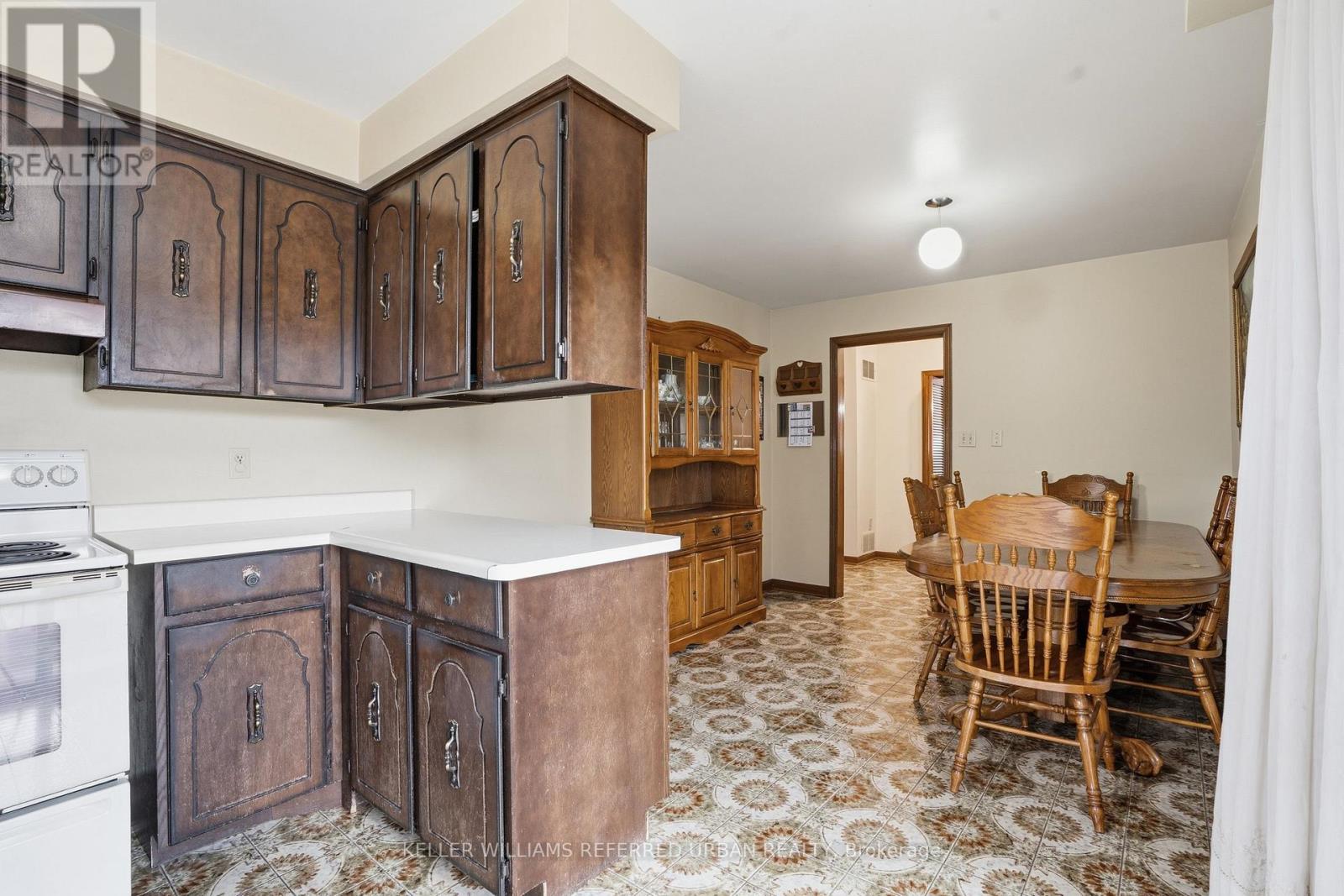 6 Urban Court, Toronto (Elms-Old Rexdale), Ontario  M9W 5V6 - Photo 11 - W13031784