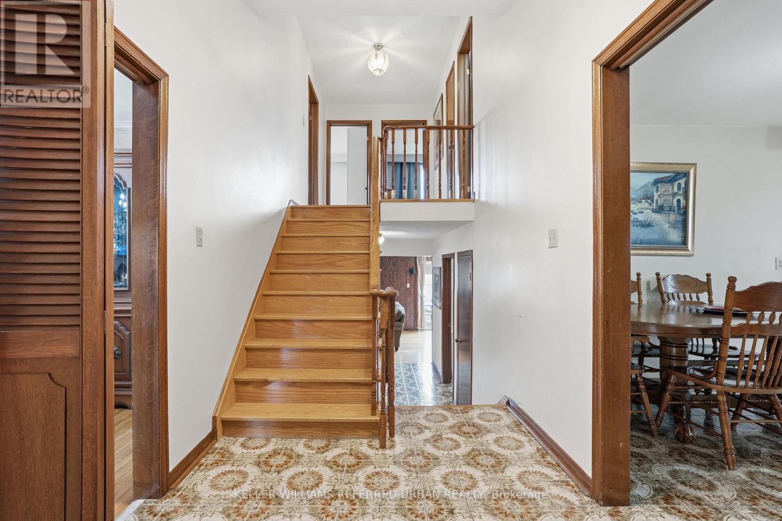 6 Urban Court, Toronto (Elms-Old Rexdale), Ontario  M9W 5V6 - Photo 12 - W13031784