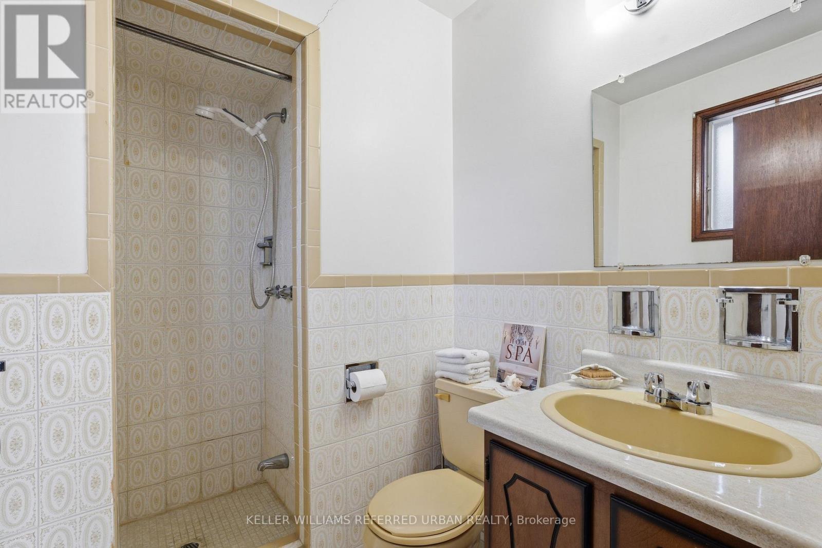 6 Urban Court, Toronto (Elms-Old Rexdale), Ontario  M9W 5V6 - Photo 15 - W13031784