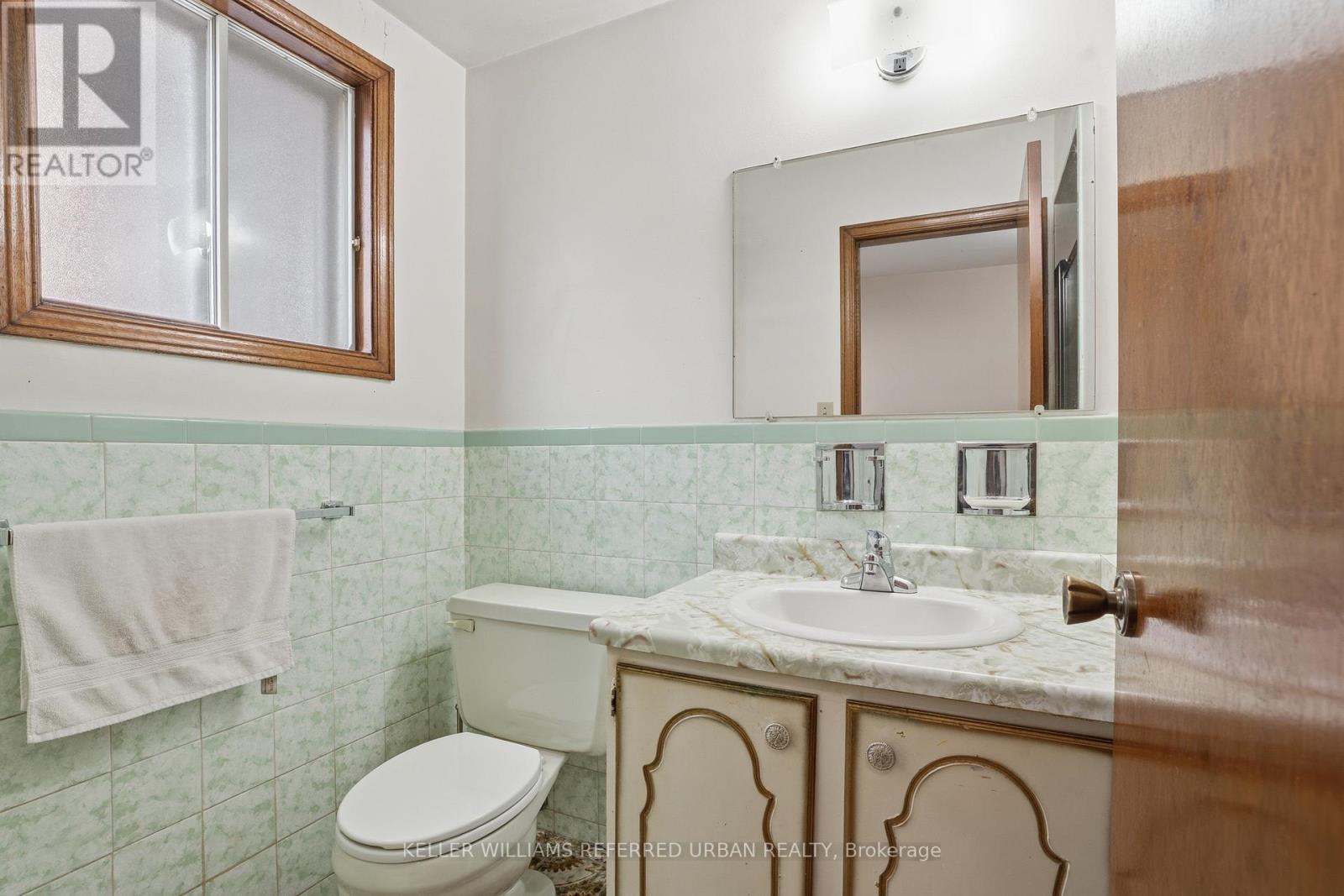 6 Urban Court, Toronto (Elms-Old Rexdale), Ontario  M9W 5V6 - Photo 23 - W13031784