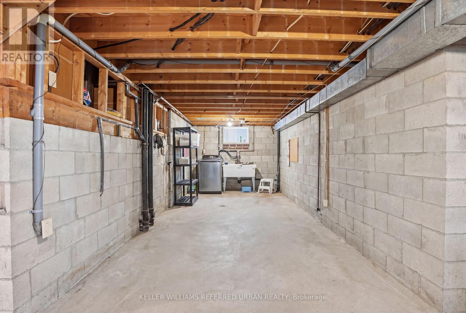 6 Urban Court, Toronto (Elms-Old Rexdale), Ontario  M9W 5V6 - Photo 32 - W13031784