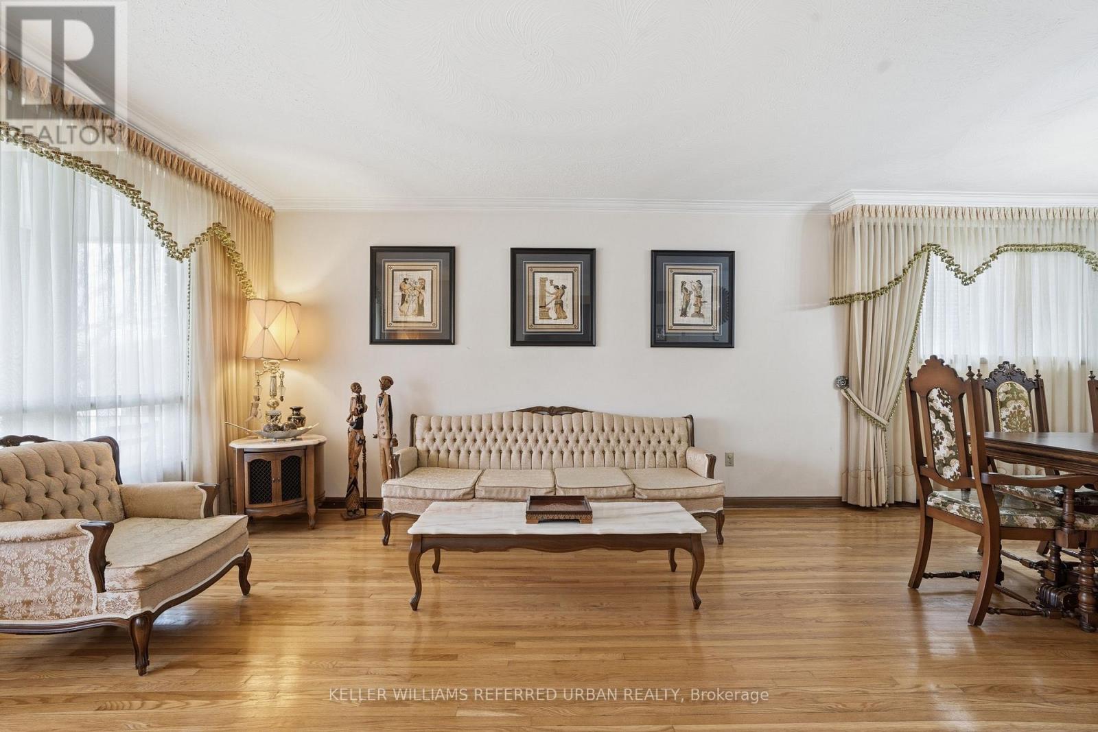 6 Urban Court, Toronto (Elms-Old Rexdale), Ontario  M9W 5V6 - Photo 4 - W13031784