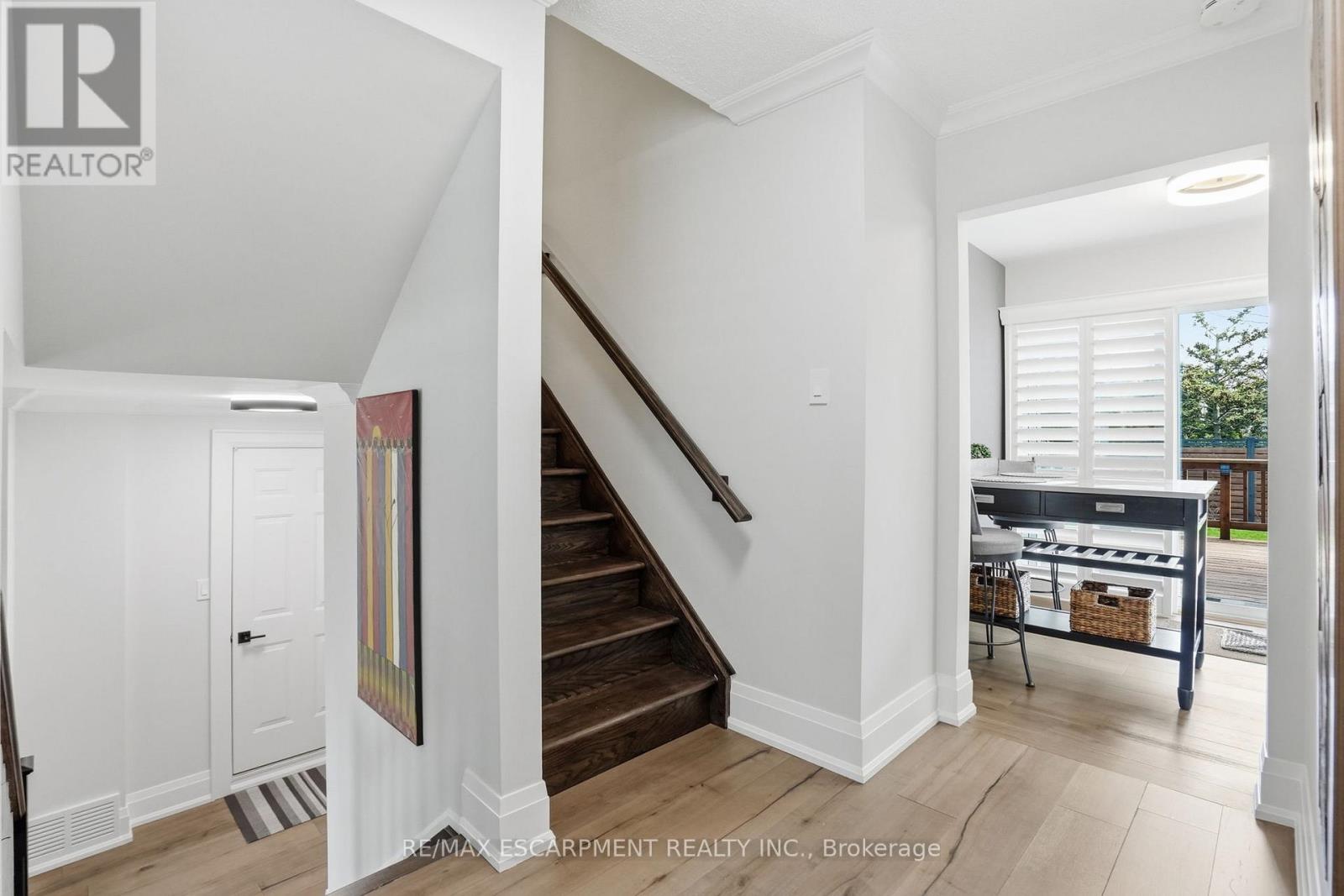 663 Mullin Way, Burlington, Ontario  L7L 4J6 - Photo 10 - W13031876