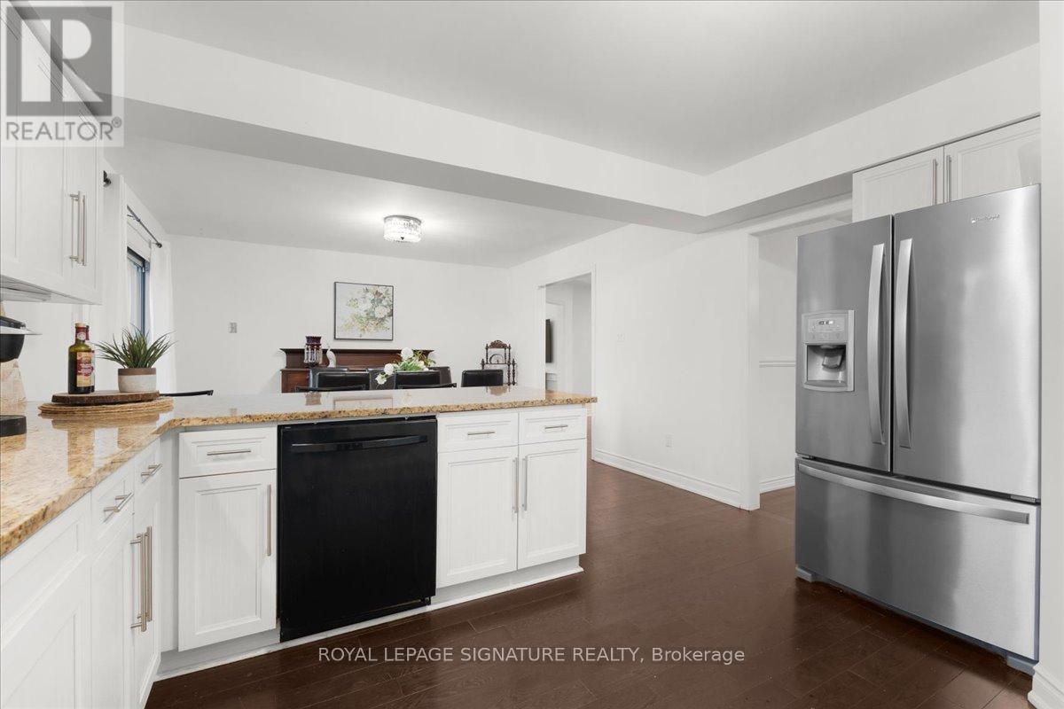 1093 Senlac Court, Mississauga, Ontario  L5V 1B8 - Photo 14 - W13031882