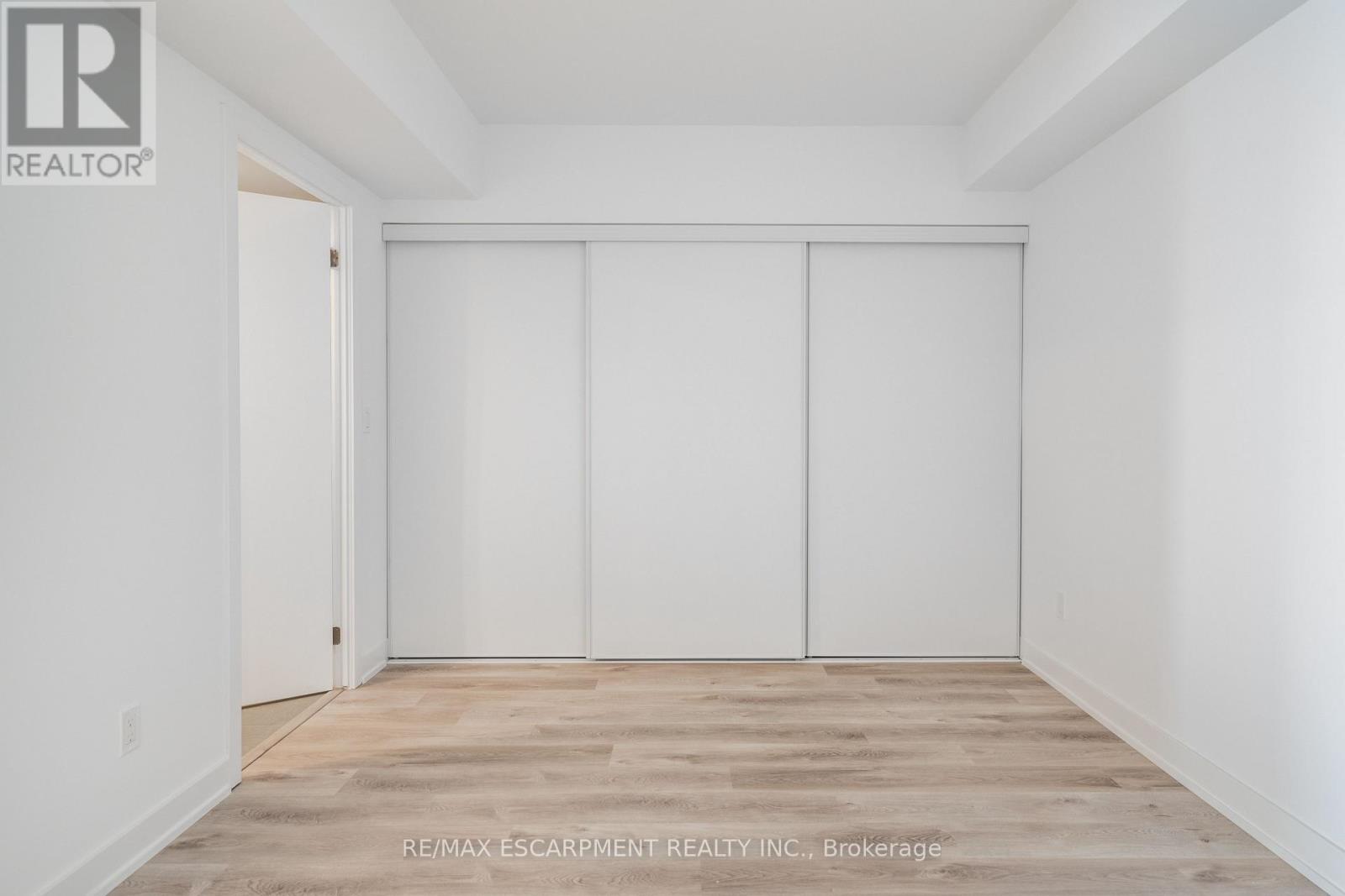 309 - 370 Martha Street, Burlington, Ontario  L7R 0G9 - Photo 12 - W13031900