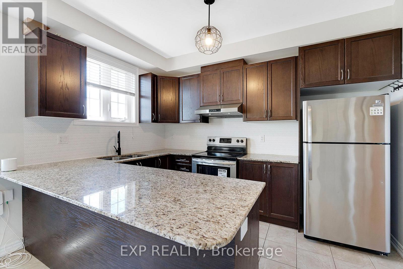 38 Miami Grove, Brampton, Ontario  L6Z 0H7 - Photo 11 - W13031920