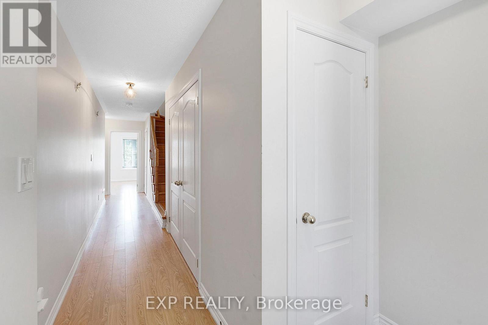 38 Miami Grove, Brampton, Ontario  L6Z 0H7 - Photo 5 - W13031920