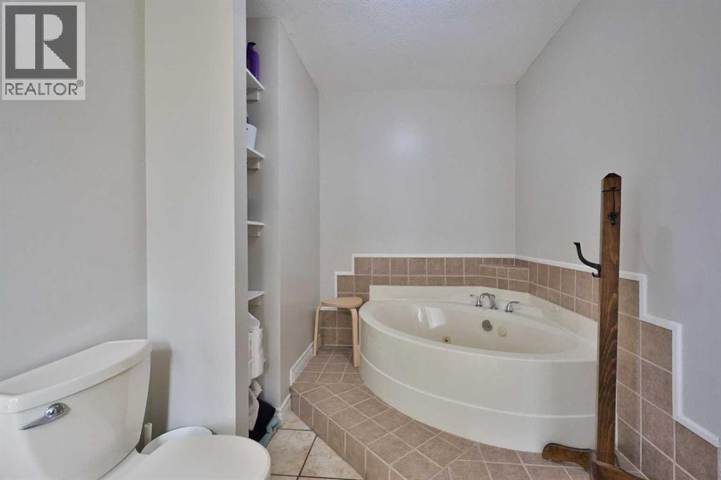 182 S 3 Street E, Magrath, Alberta  T0K 1J0 - Photo 25 - A2288069