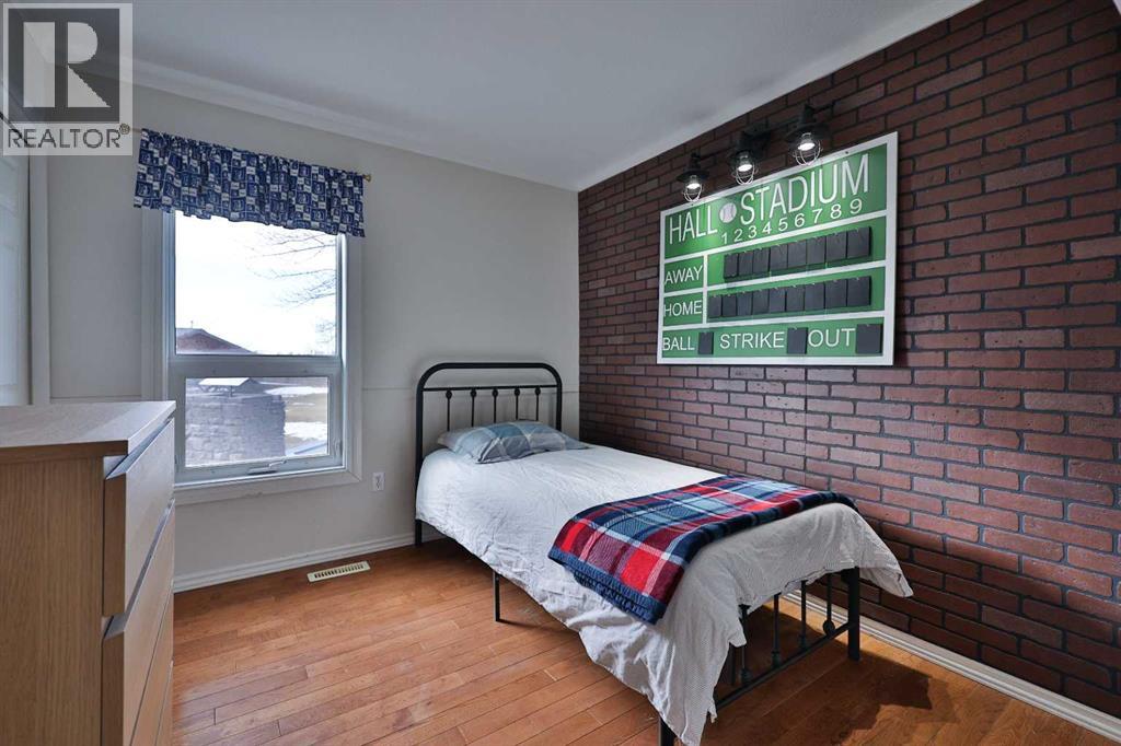 182 S 3 Street E, Magrath, Alberta  T0K 1J0 - Photo 27 - A2288069