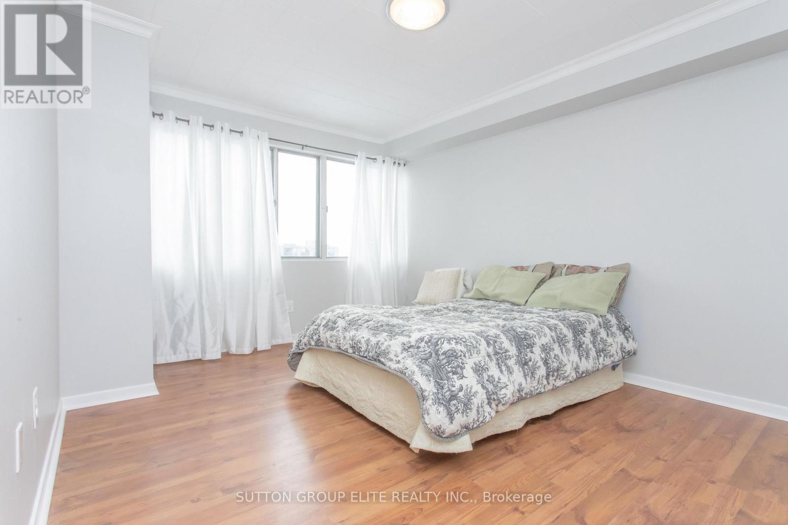 1812 - 1580 Mississauga Valley Boulevard, Mississauga, Ontario  L5A 3T8 - Photo 21 - W13031988