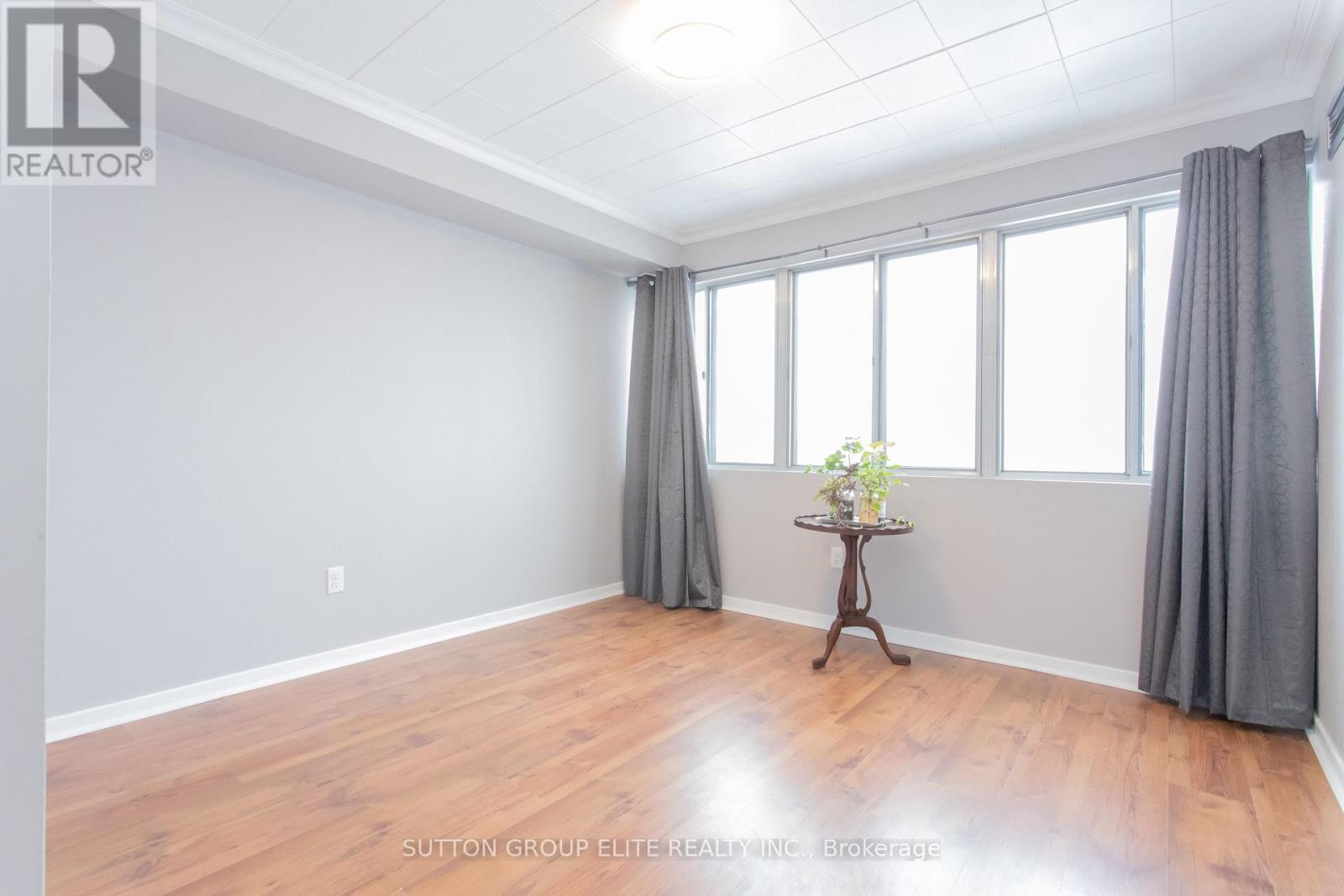 1812 - 1580 Mississauga Valley Boulevard, Mississauga, Ontario  L5A 3T8 - Photo 5 - W13031988