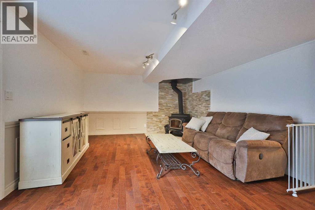 182 S 3 Street E, Magrath, Alberta  T0K 1J0 - Photo 32 - A2288069