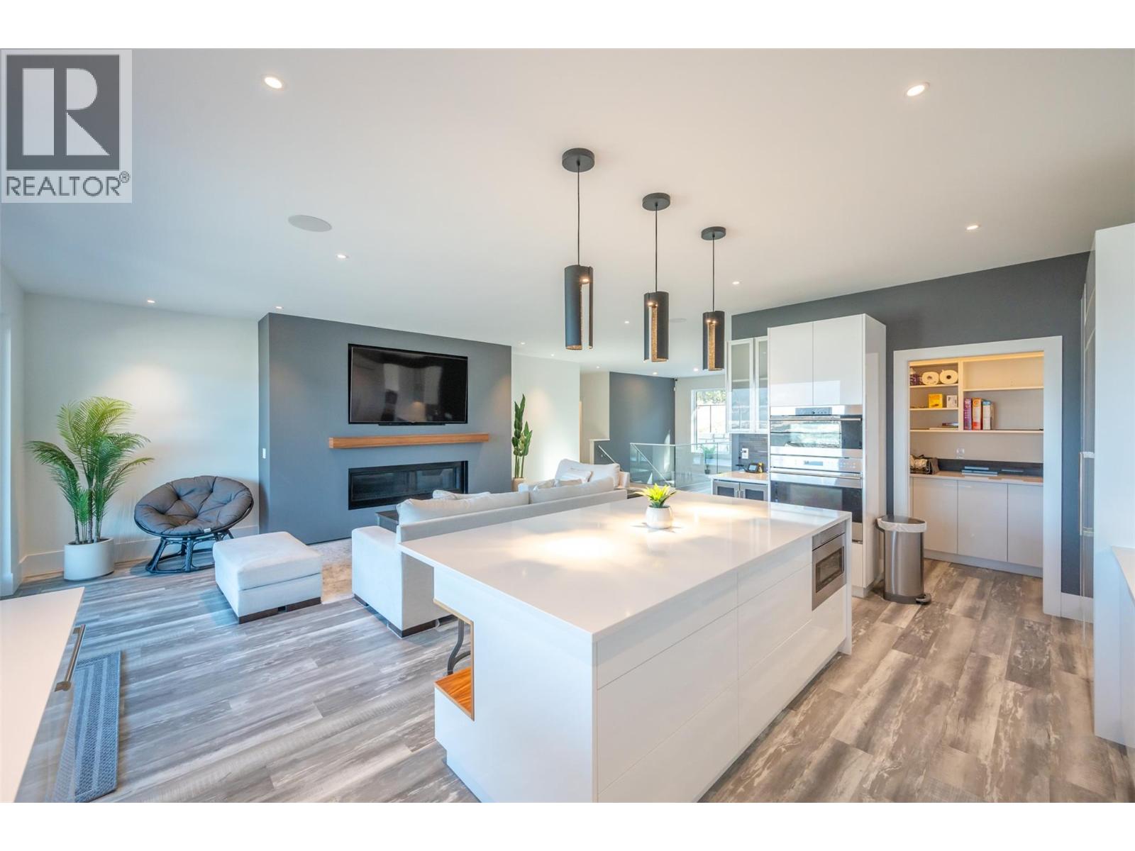 2776 Hawthorn Drive, Penticton, British Columbia  V2A 0C2 - Photo 8 - 10375703