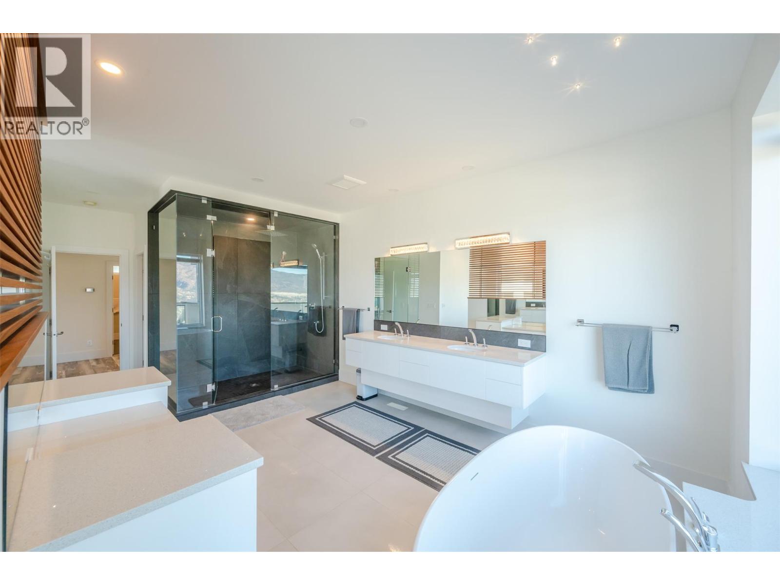 2776 Hawthorn Drive, Penticton, British Columbia  V2A 0C2 - Photo 43 - 10375703