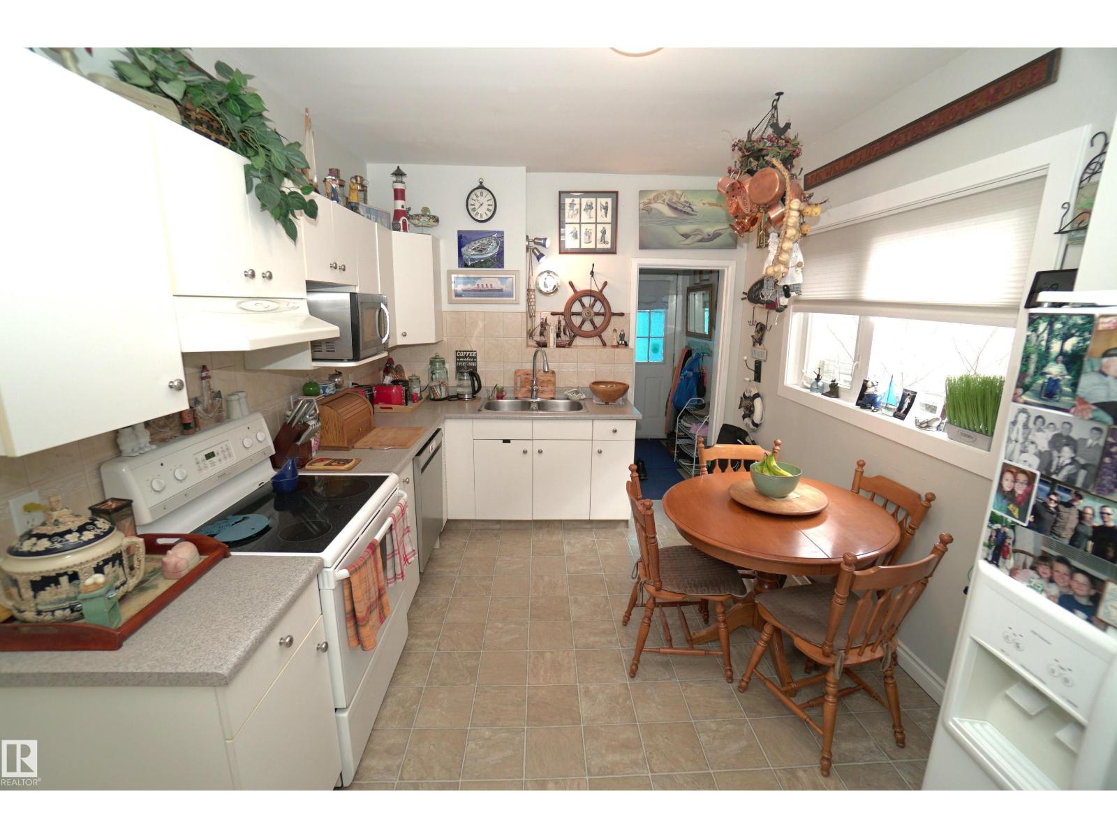 10026 87 Av Nw, Edmonton, Alberta  T6E 2N9 - Photo 12 - E4483556