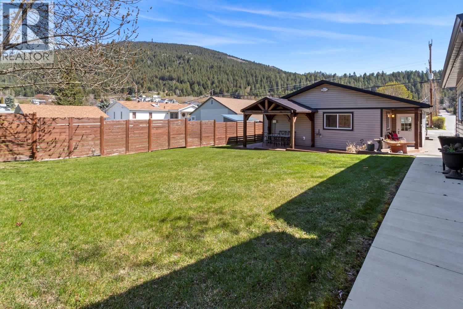 415 16th Avenue N, Creston, British Columbia  V0B 1G5 - Photo 21 - 10383829