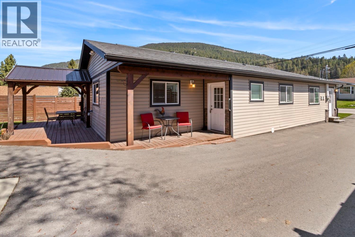 415 16th Avenue N, Creston, British Columbia  V0B 1G5 - Photo 18 - 10383829