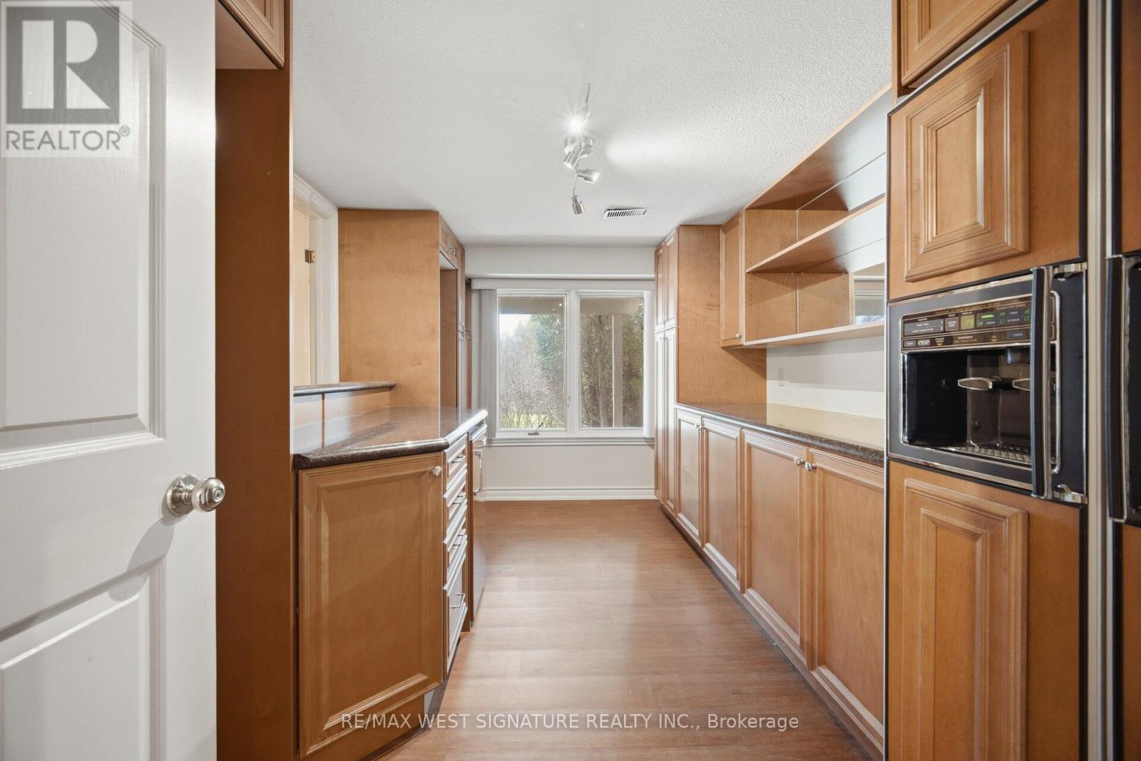 126 Curtis Crescent, King, Ontario  L7B 1C2 - Photo 24 - N13031986