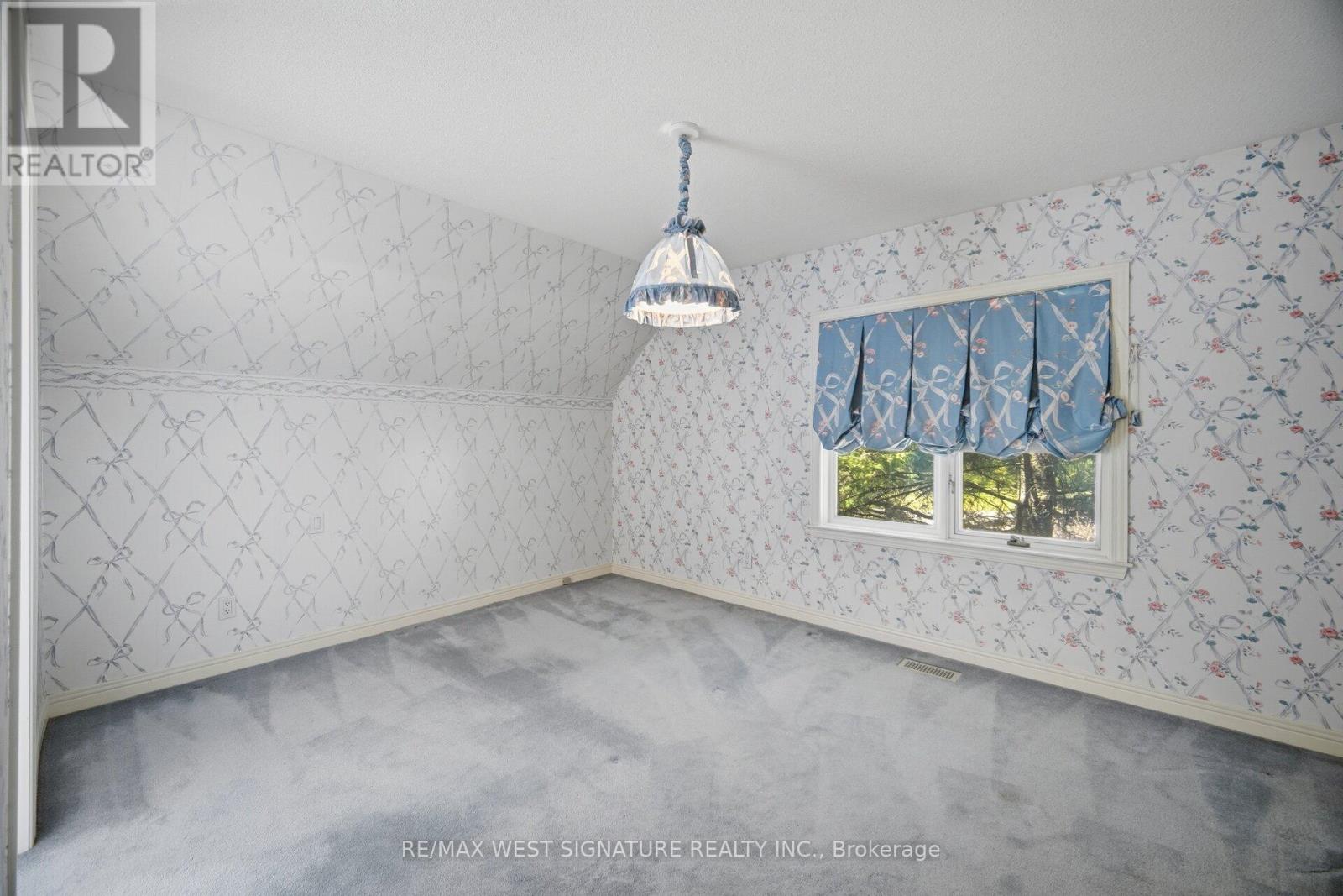 126 Curtis Crescent, King, Ontario  L7B 1C2 - Photo 18 - N13031986