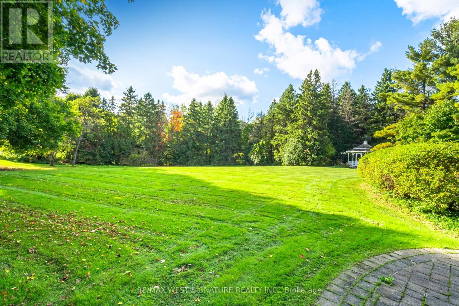 126 Curtis Crescent, King, Ontario  L7B 1C2 - Photo 35 - N13031986