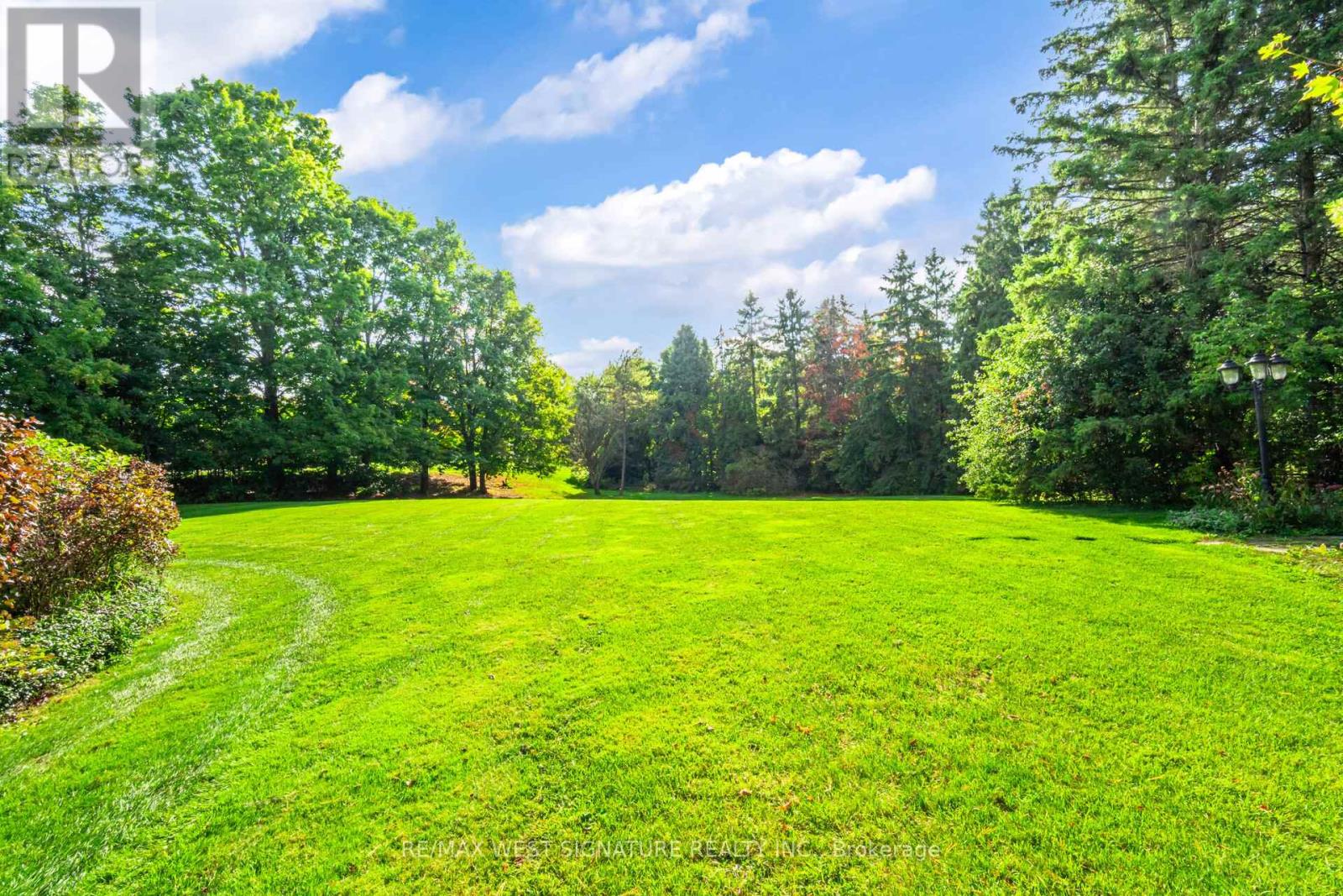 126 Curtis Crescent, King, Ontario  L7B 1C2 - Photo 37 - N13031986