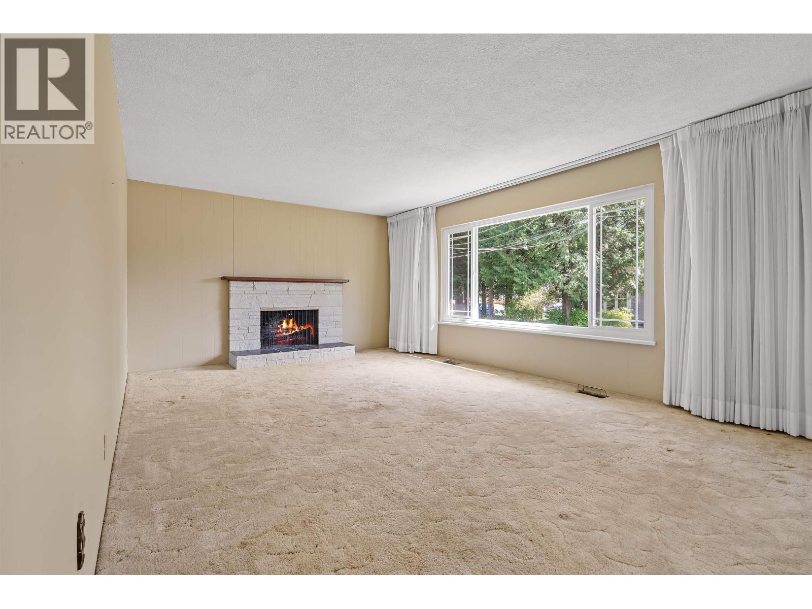 1189 Edgewood Place, North Vancouver, British Columbia  V7R 1Z1 - Photo 9 - R3114559