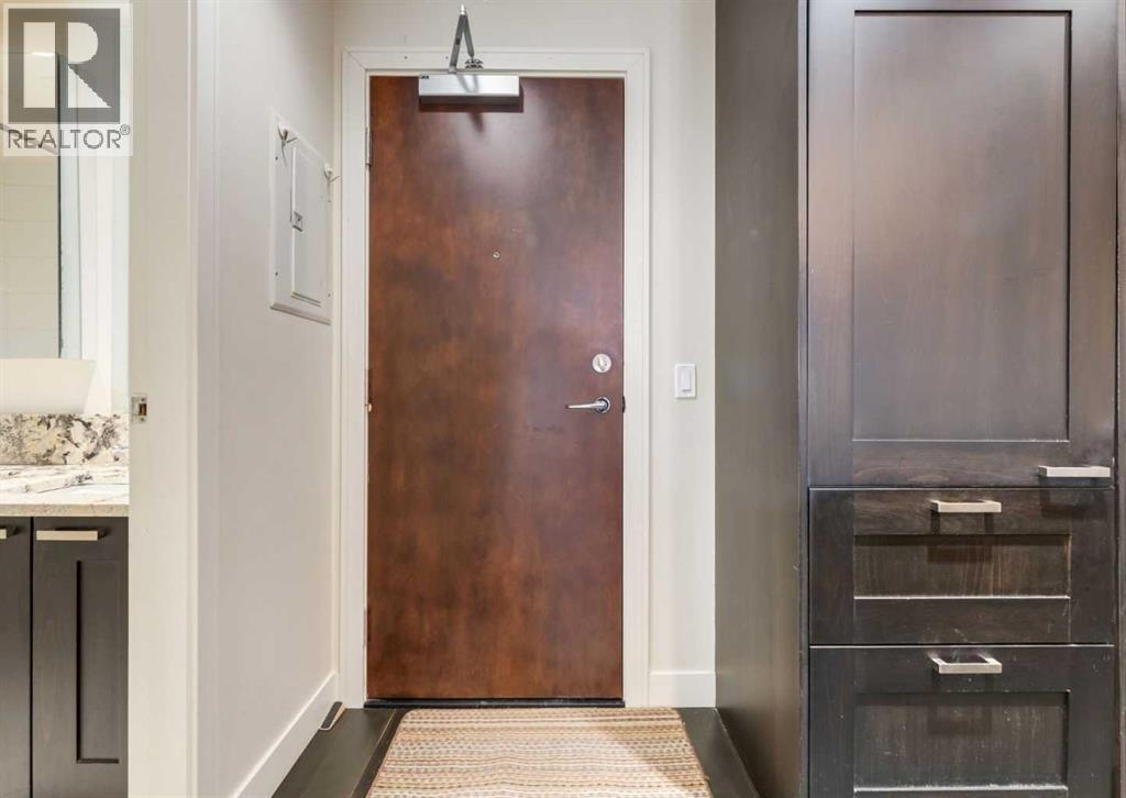 414, 222 Riverfront Avenue SW, Calgary, Alberta  T2P 0X2 - Photo 2 - A2292898