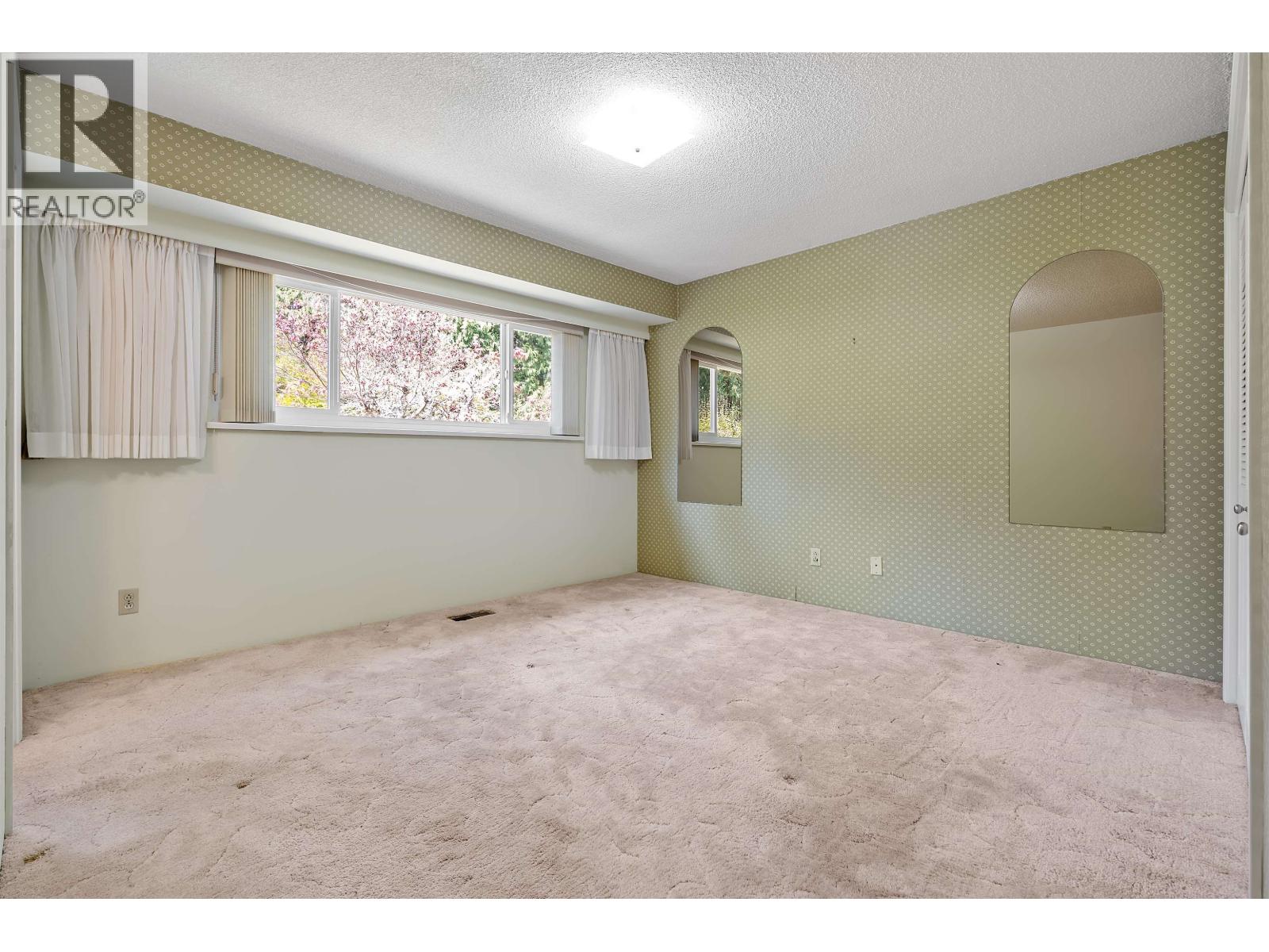 1189 Edgewood Place, North Vancouver, British Columbia  V7R 1Z1 - Photo 14 - R3114559