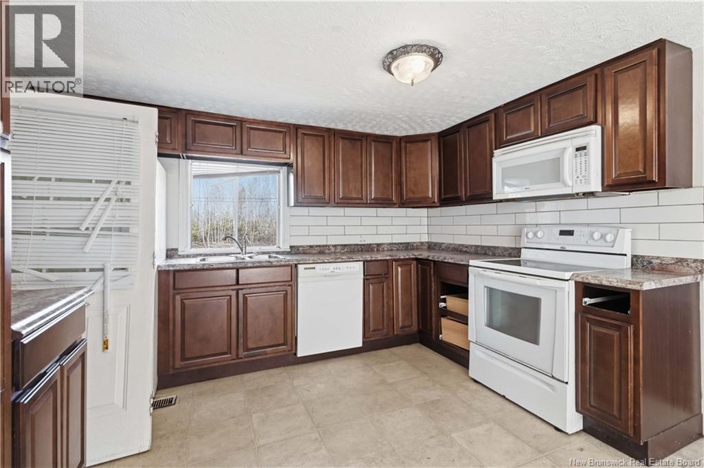 1058 Coverdale Road, Riverview, New Brunswick  E1B 5G3 - Photo 11 - NB137753