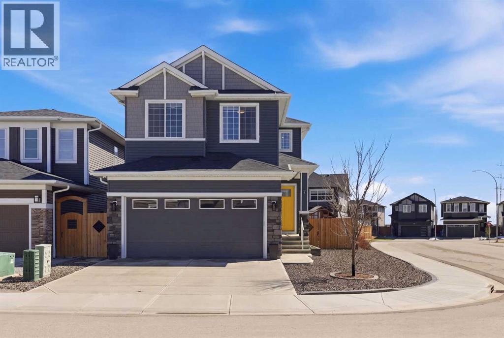 7 Evansglen Park NW, Calgary, Alberta  T3P 0X9 - Photo 2 - A2300679