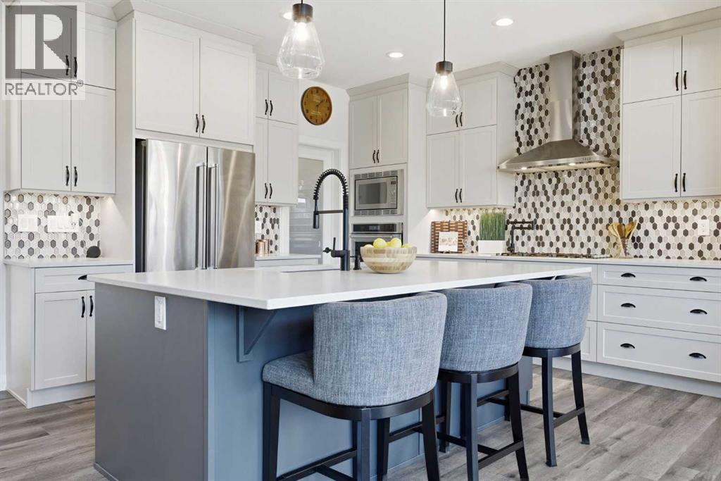 7 Evansglen Park NW, Calgary, Alberta  T3P 0X9 - Photo 9 - A2300679