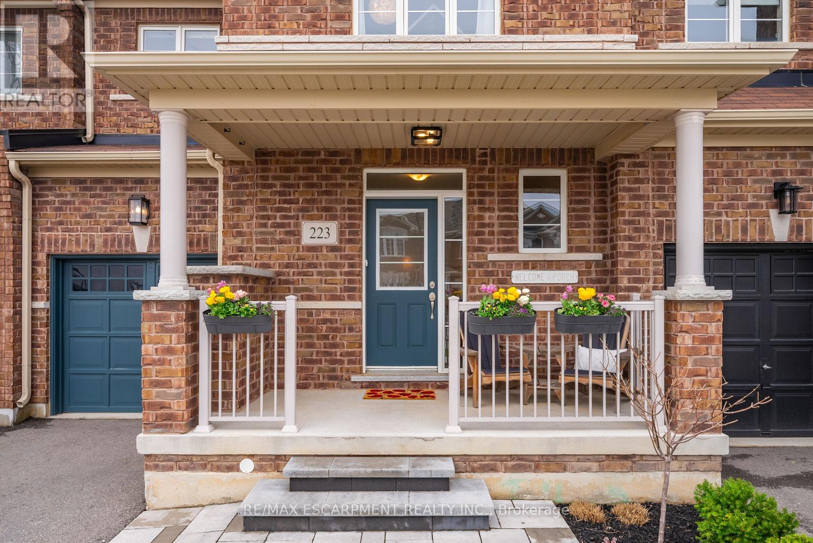 223 Skinner Road, Hamilton, Ontario  L8B 1X2 - Photo 3 - X13031756