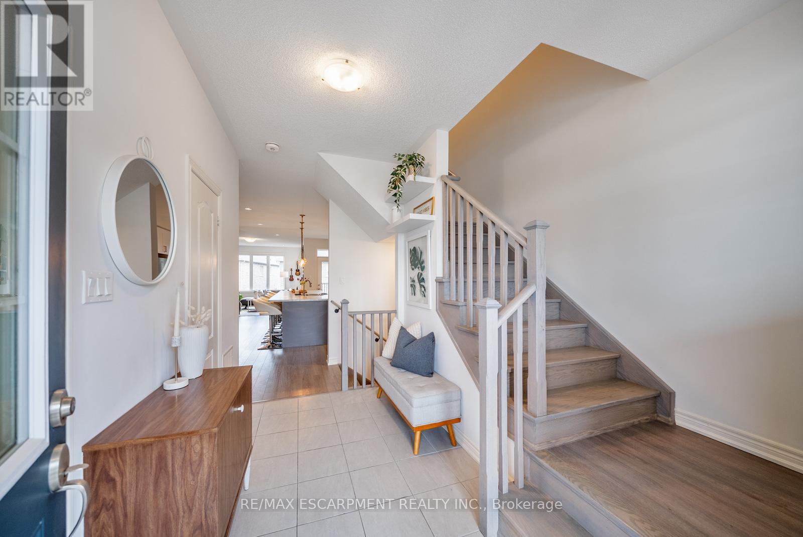 223 Skinner Road, Hamilton, Ontario  L8B 1X2 - Photo 4 - X13031756