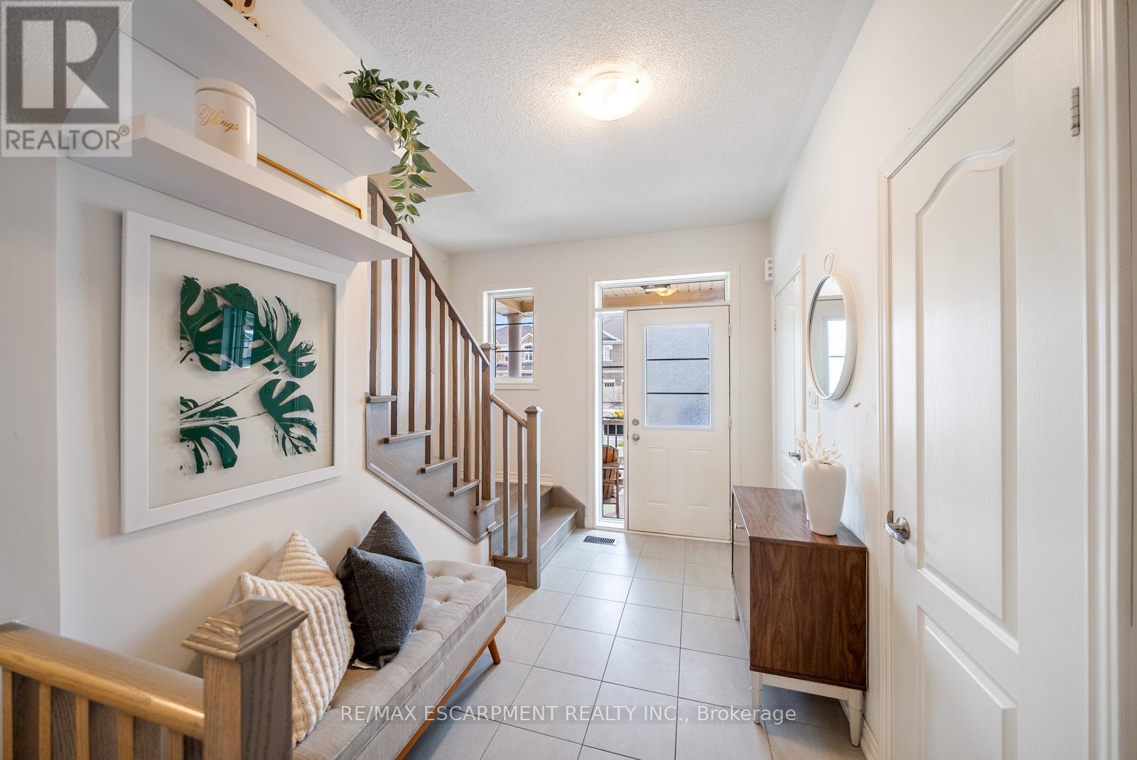 223 Skinner Road, Hamilton, Ontario  L8B 1X2 - Photo 5 - X13031756