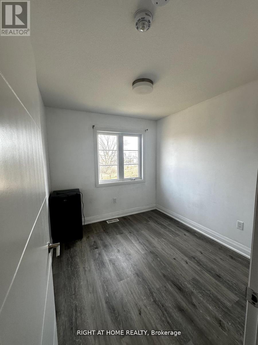 27 Steele Cres Street, Guelph, Ontario  N1E 5L7 - Photo 13 - X13031798