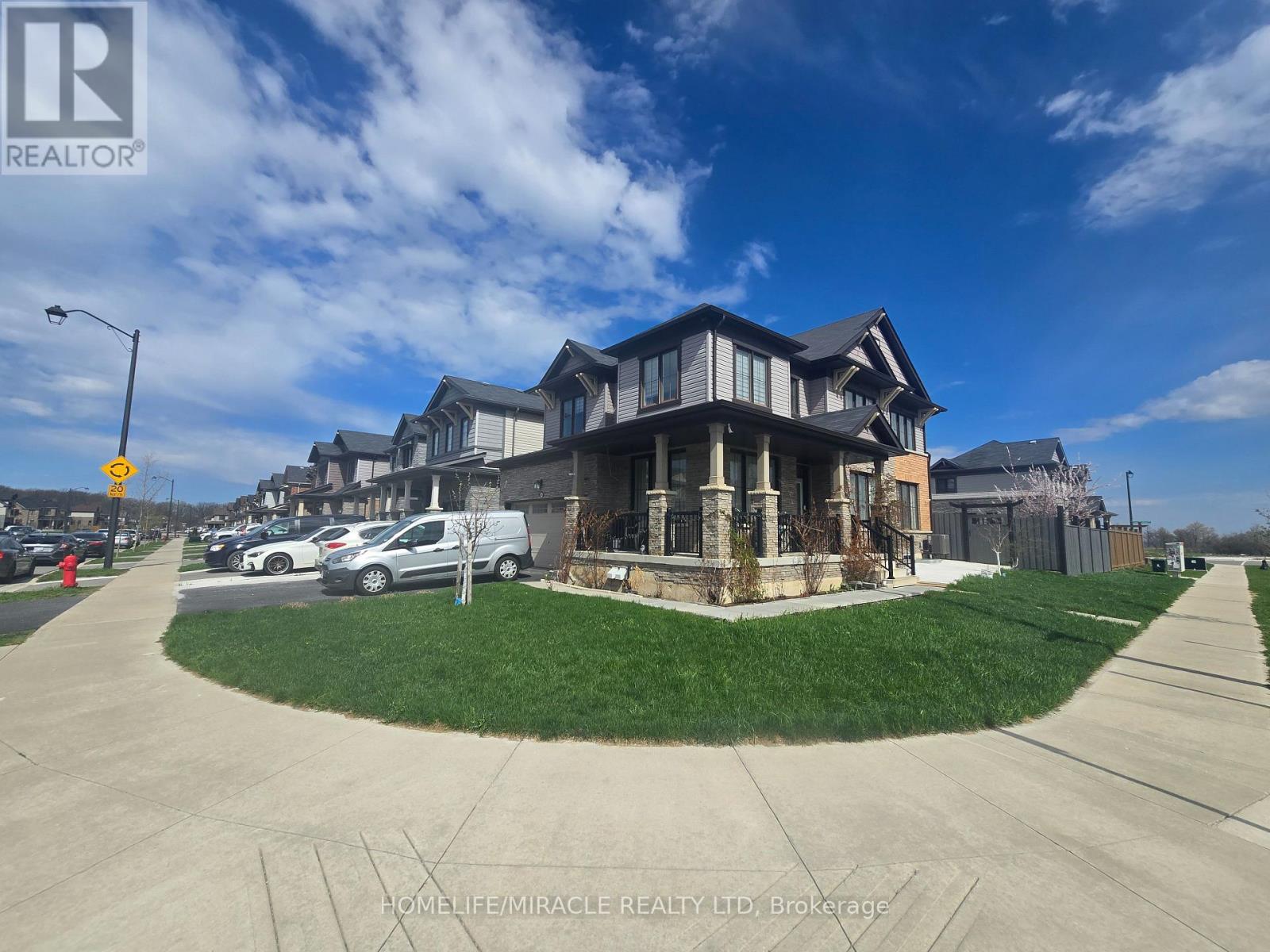 200 Bedrock Drive, Hamilton, Ontario  L8J 0K6 - Photo 3 - X13031818