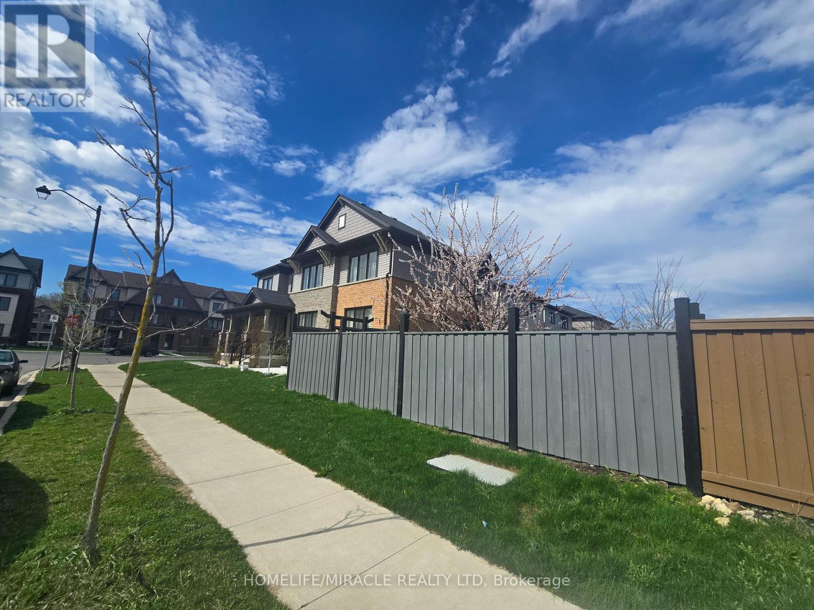 200 Bedrock Drive, Hamilton, Ontario  L8J 0K6 - Photo 8 - X13031818