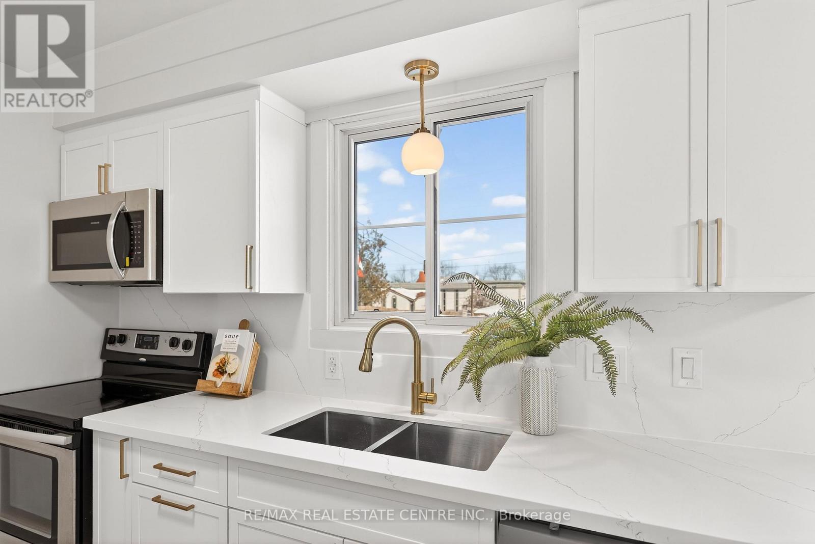 97 Moffat Drive, Cambridge, Ontario  N1R 6C1 - Photo 15 - X13031896