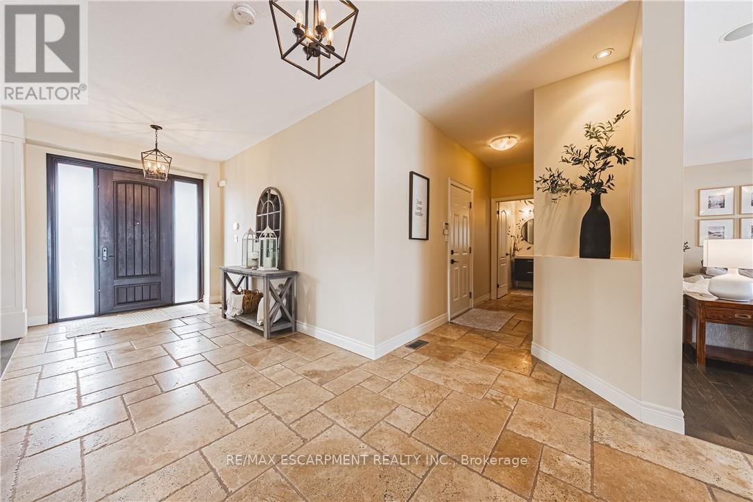 35 Greti Drive, Hamilton, Ontario  L9B 0C9 - Photo 15 - X13031912