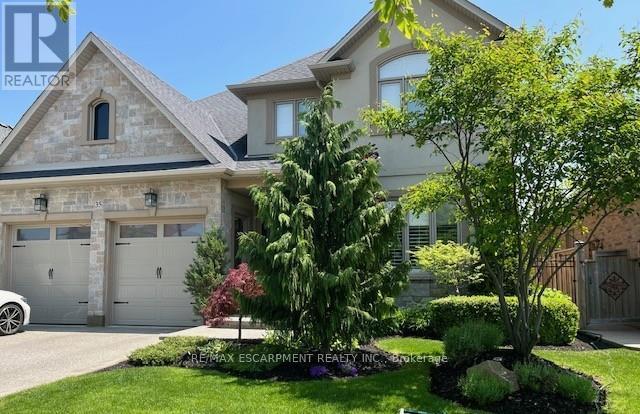35 Greti Drive, Hamilton, Ontario  L9B 0C9 - Photo 2 - X13031912