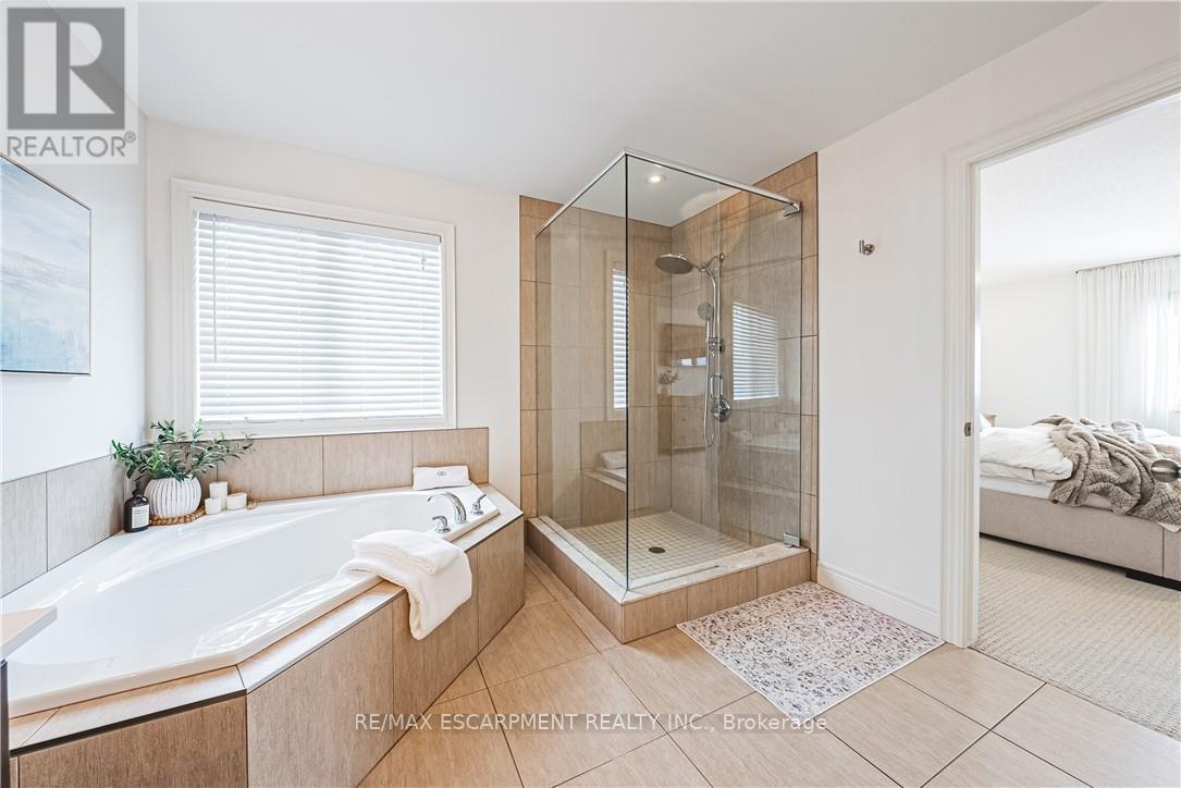 35 Greti Drive, Hamilton, Ontario  L9B 0C9 - Photo 25 - X13031912