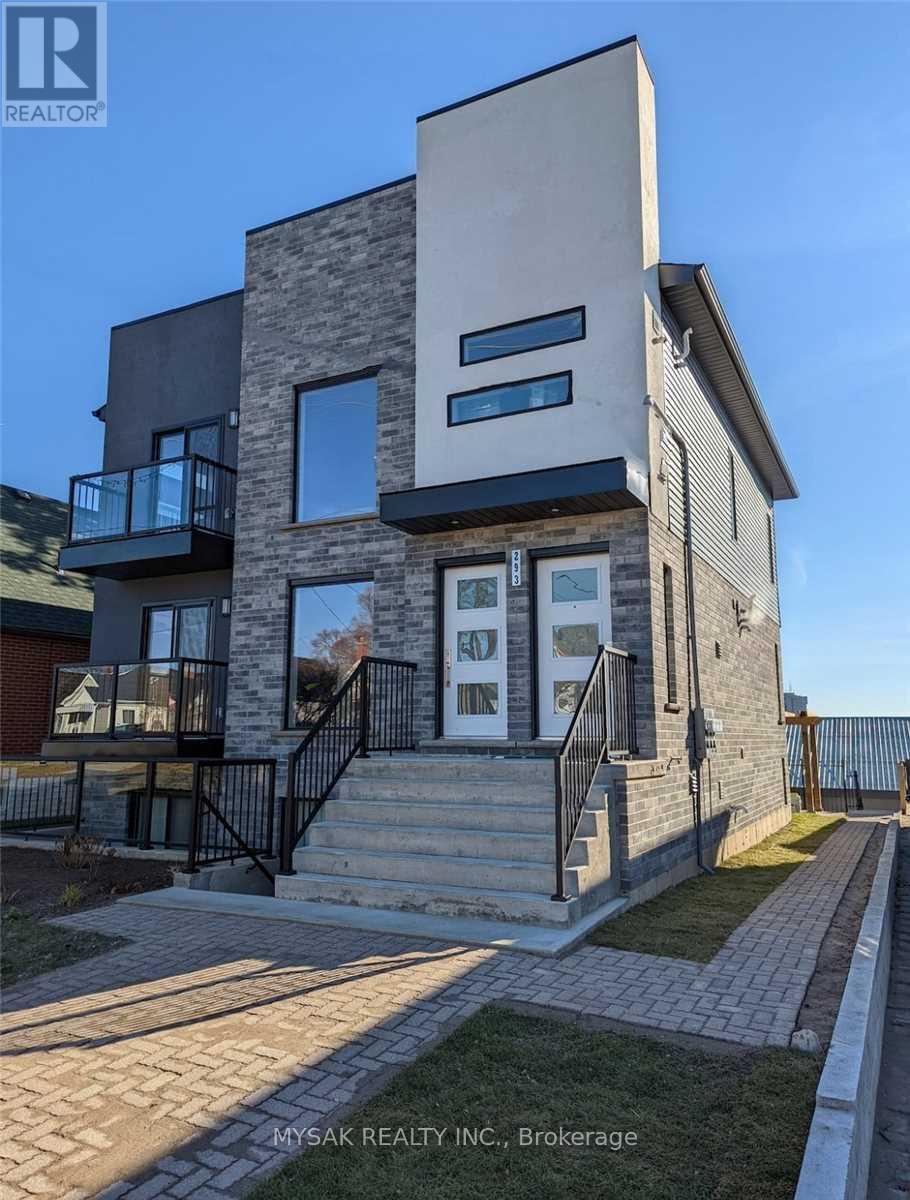 1 - 293 Blucher Boulevard, Kitchener, Ontario  N2H 5V8 - Photo 1 - X13031926