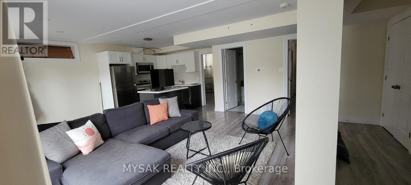 1 - 293 Blucher Boulevard, Kitchener, Ontario  N2H 5V8 - Photo 5 - X13031926