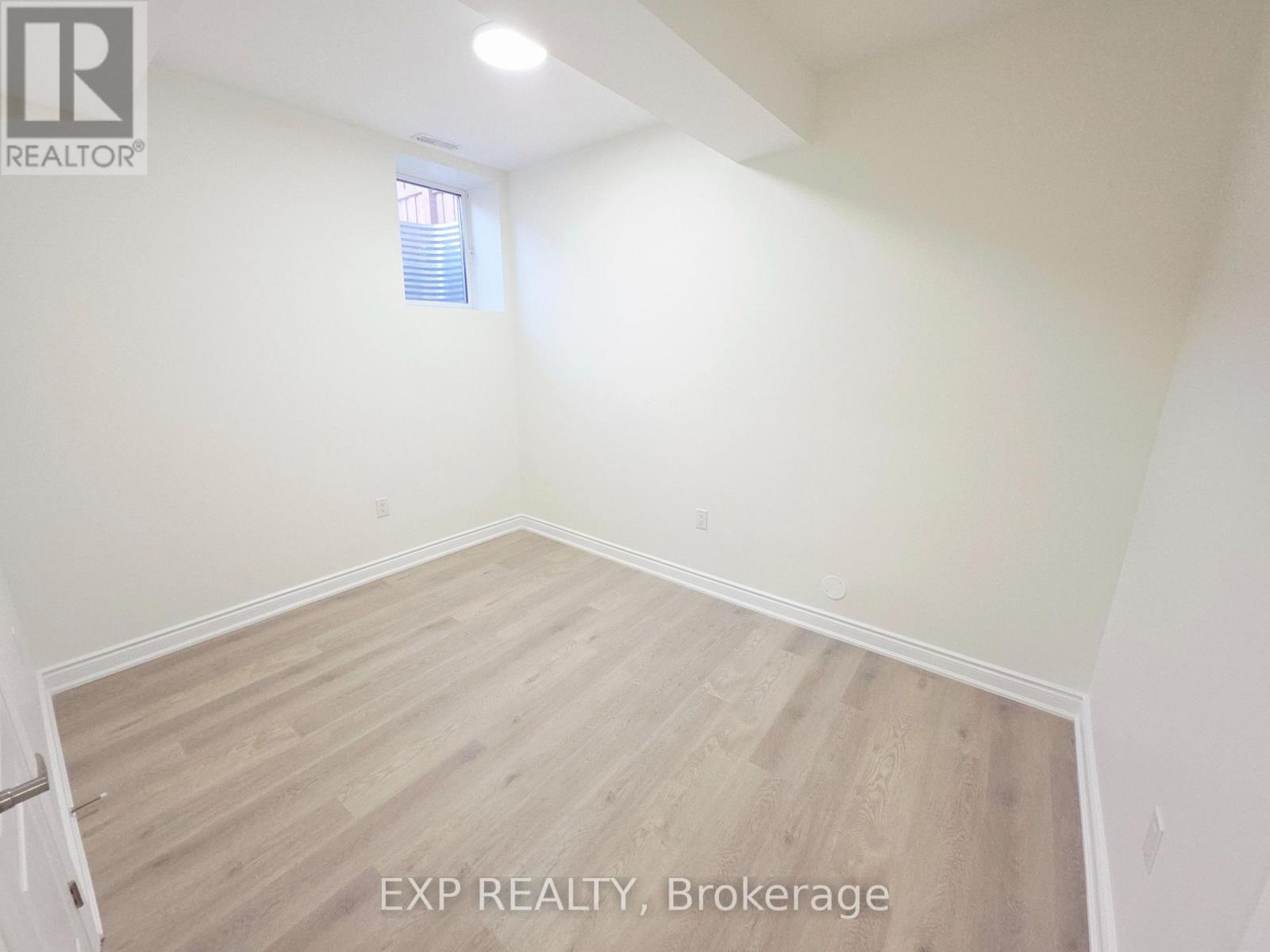 Lower - 55 William Dunlop Street, Kitchener, Ontario  N2R 0N8 - Photo 4 - X13031946