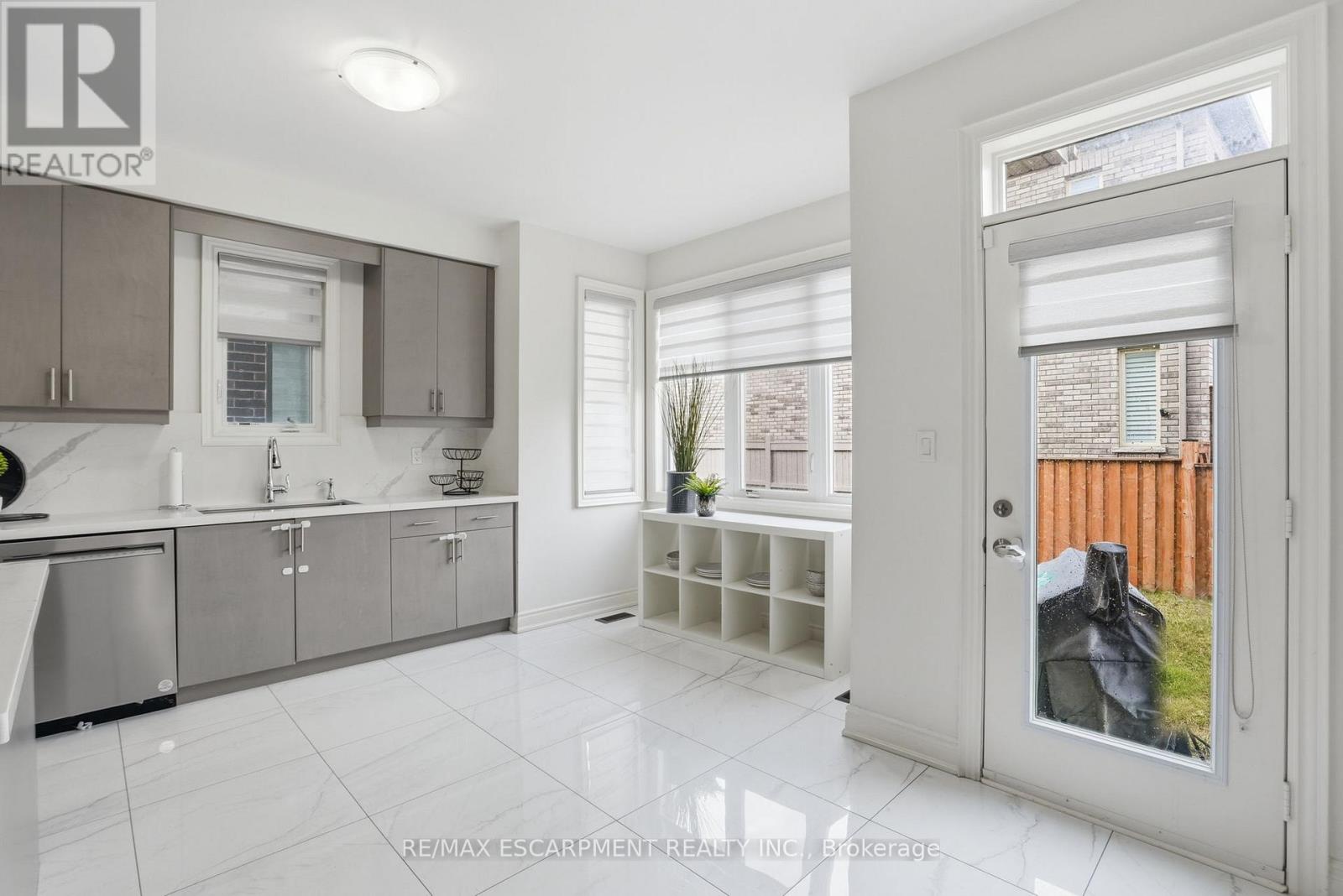 7 Grierson Trail, Hamilton, Ontario  L8B 1Z7 - Photo 20 - X12897270